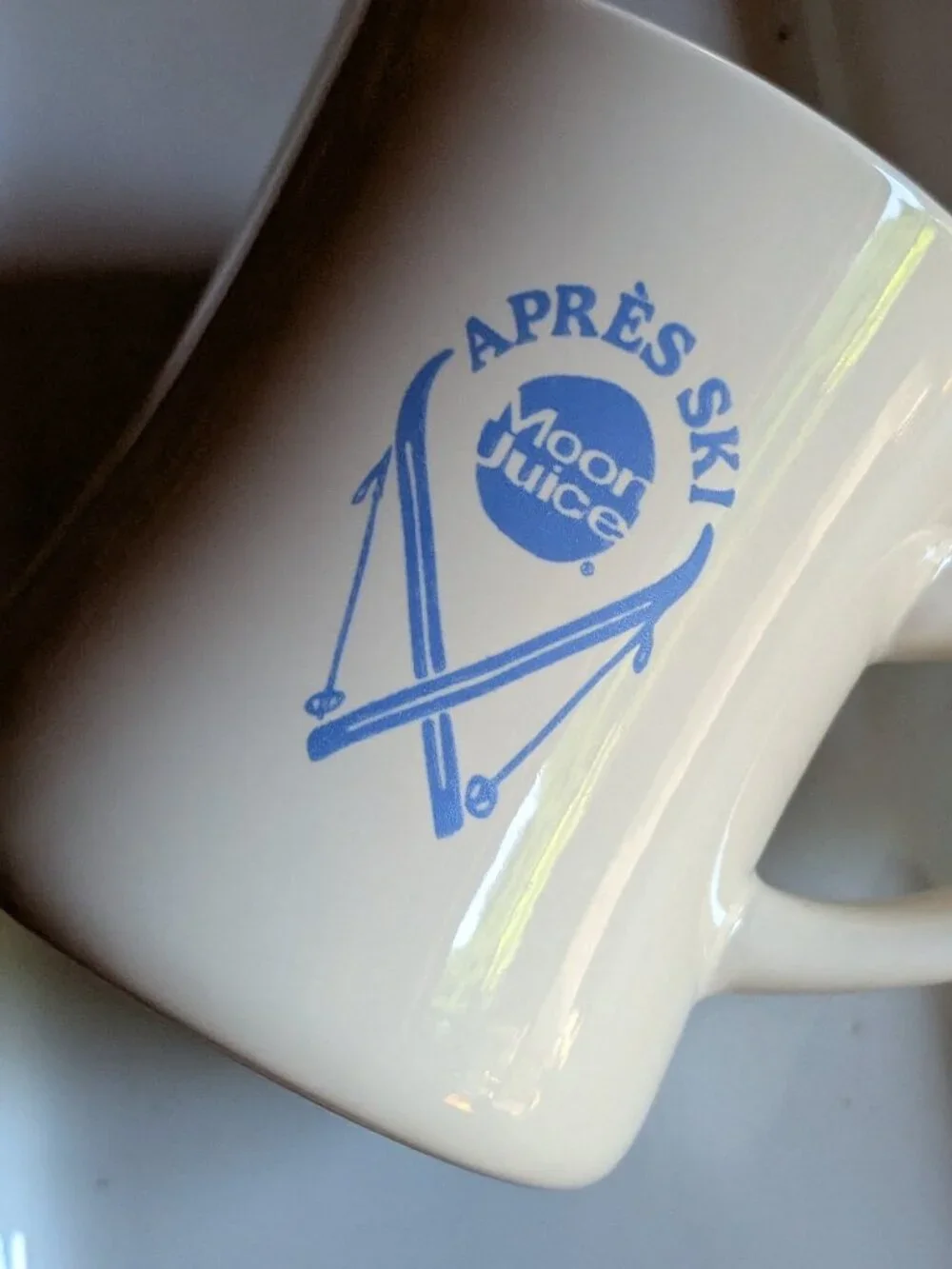 Moon Juiice Retro Aprés Ski Diner Mug